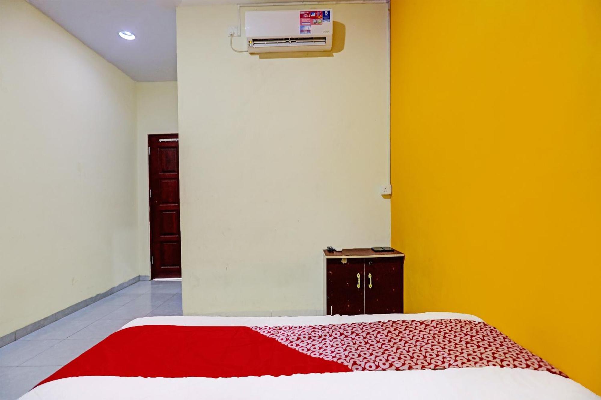 Oyo 92322 Hasan House Syariahnearpelabuhan Feri Harbor Bay ناغويا المظهر الخارجي الصورة